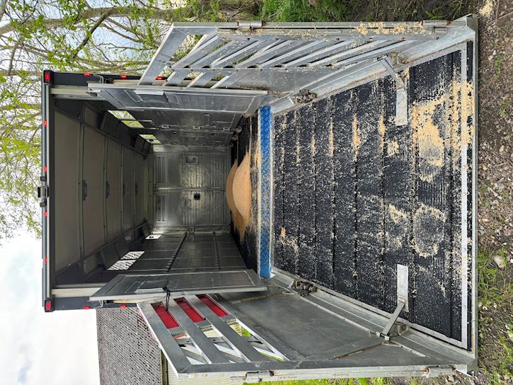volvo_fm380_tandemtrailer_pigs_body - 4