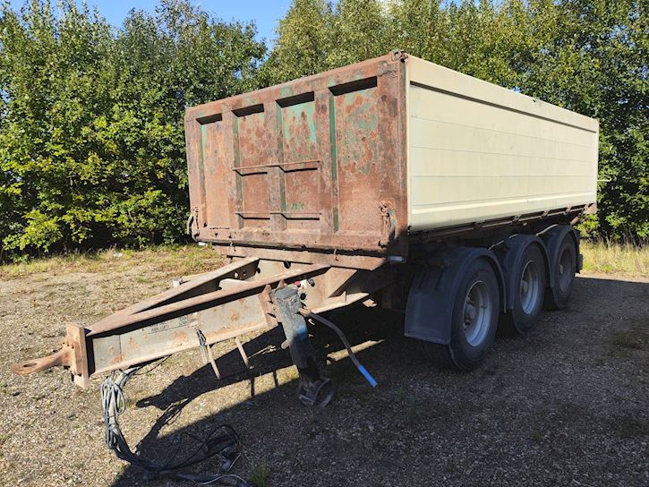 kel-berg_tandem-trailer_tip - 1