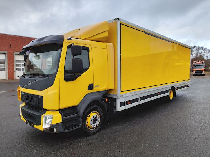 volvo_fl250_lukket_kasse - 1